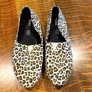 TOMS, leopard print, worn twice